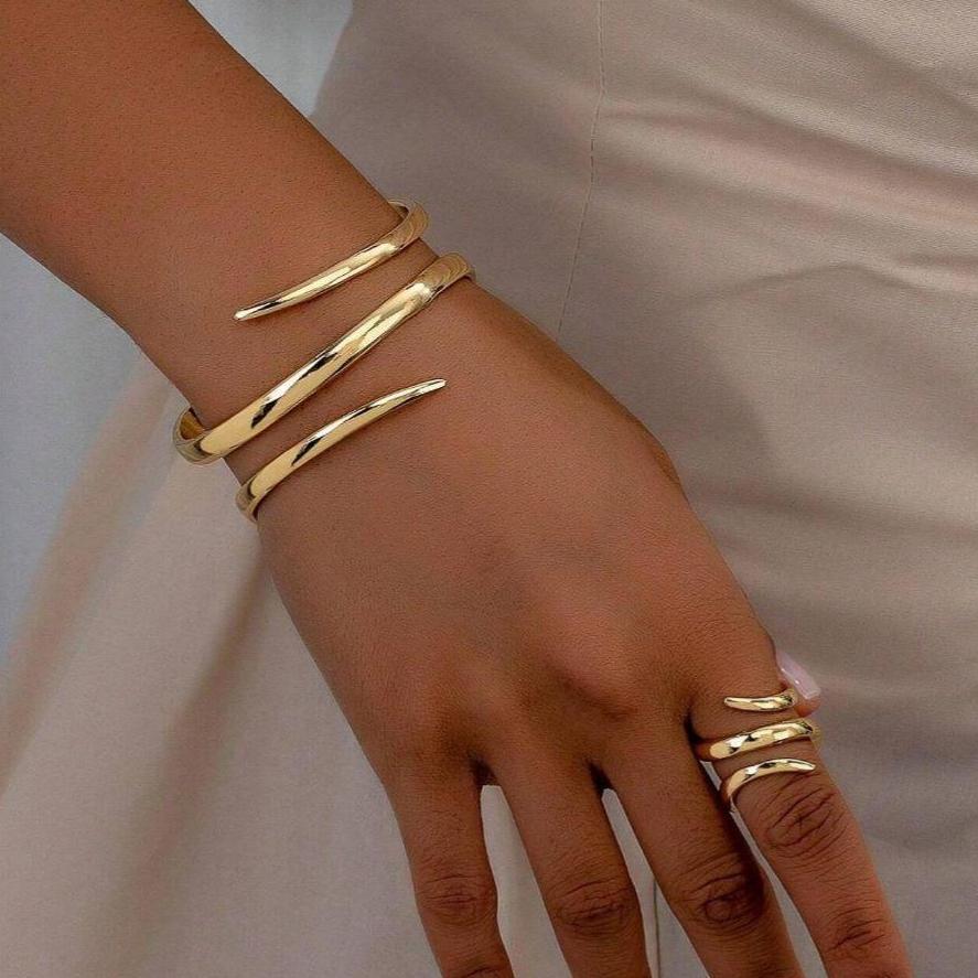 Kit Bracelete Anel Feminino Dourado Ajustável Minimalista Elegante Luxo Geométrico Moderno Bella Bijou