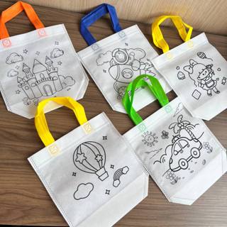 10 sacolas de tnt para colorir 22,5x37cm sortidas festa infantil lembrancinha temos  5 unidades em Oferta na Shopee
