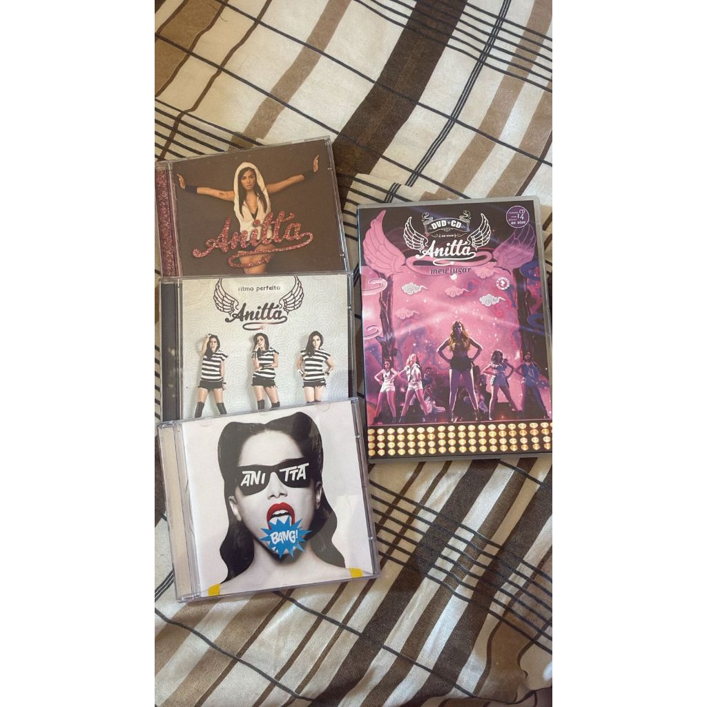 CDs e DVD Anitta - Anitta, Ritmo Perfeito, Bang e Meu Lugar Ao Vivo | COMBO