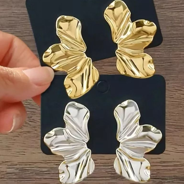 Brincos Folha Meia Pétala Flor Martelado Folheado a Ouro 18k Acessórios Femininos em Oferta na Shopee