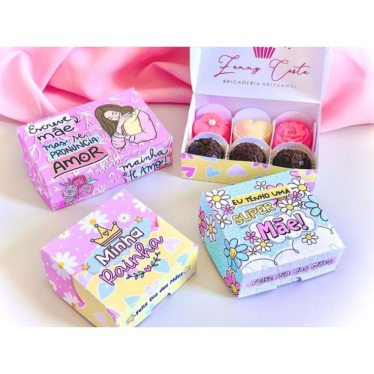 Caixinha para 4 ou 6 Doces Personalizada | Dia das Mães | Lembrancinha | Caixa para Brigadeiro/Bombom