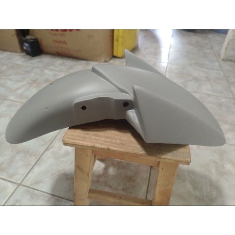paralama dianteiro bandit 650 em fibra