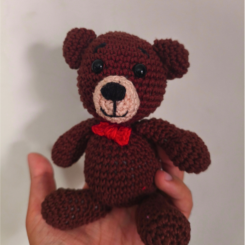 Ursinho Amigurumi Crochê Feito à Mão Fio Algodão 13cm Presente