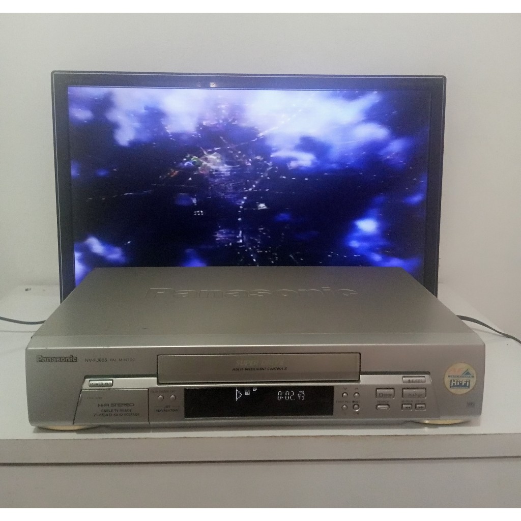 VIDEO CASSETE 7 CABECAS HI-FI STEREO PANASONIC NV-FJ605 - USADO