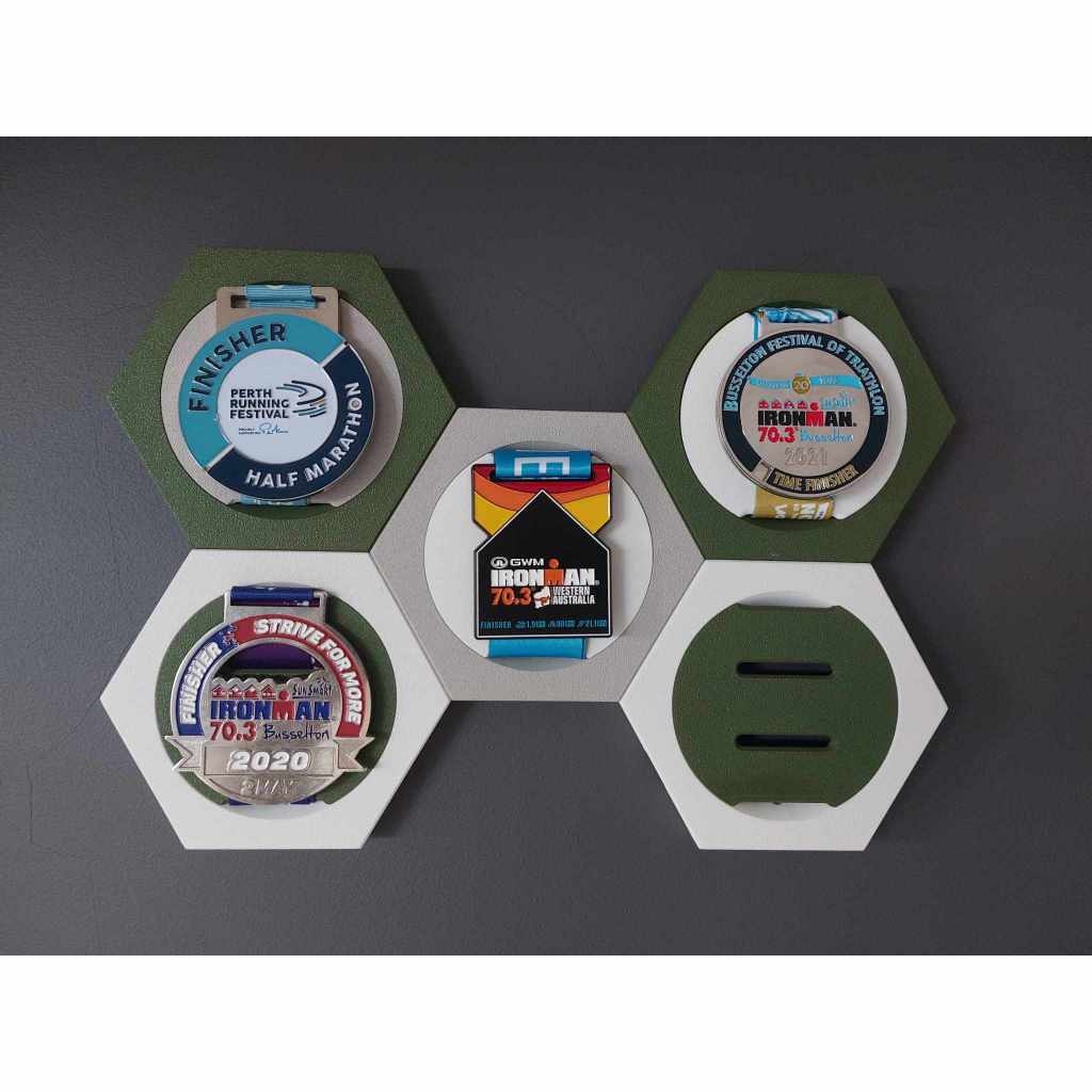 Porta Medalha Hexagonal Suporte Medalhas Colmeia / Organizador Medalha