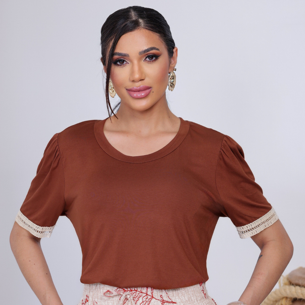 Blusa Feminina Tendencia Renda na manga Viscolycra Premium baby look Casual Confortável