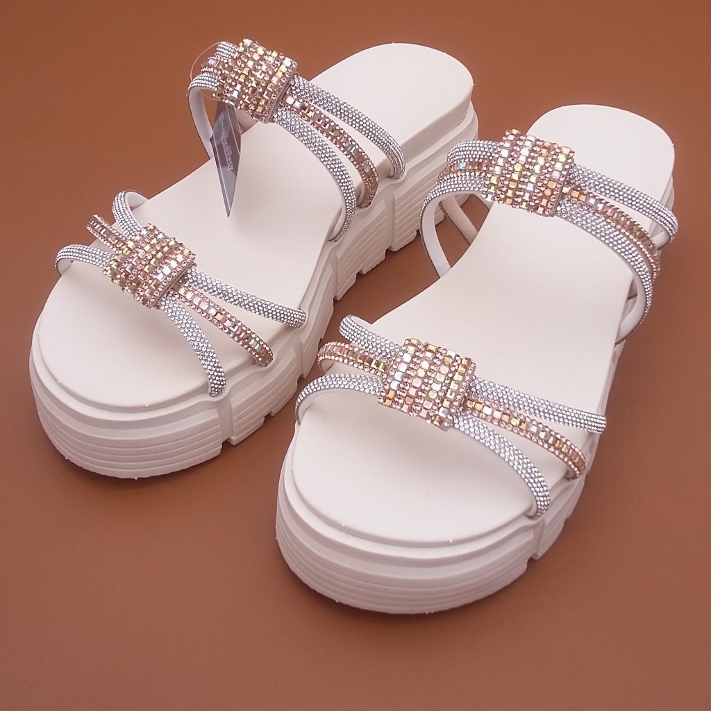 Papete Feminina Plataforma Birken Sandalia Flat de Brilho Leve Pedrarias Promoção