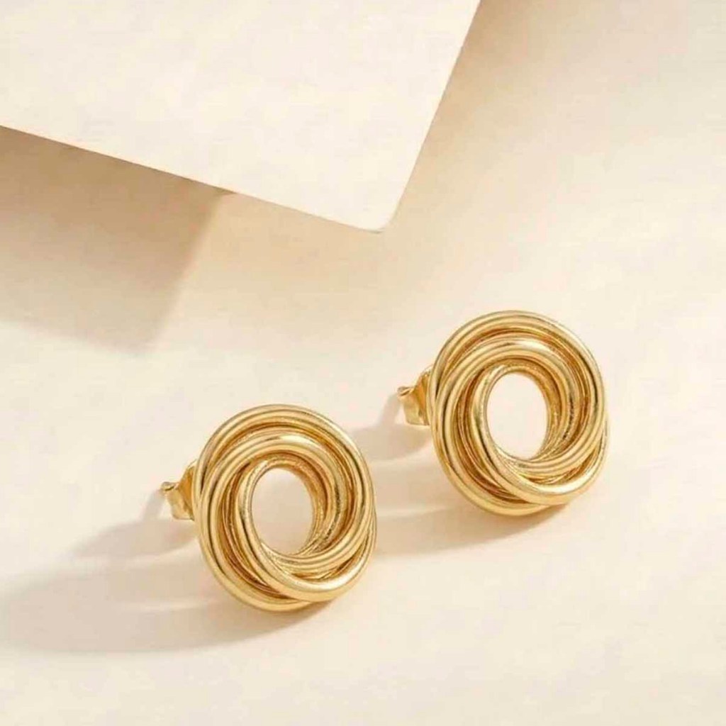 Semijoia Brinco Redondo Entrelaçado Banhado a Ouro 18K Tendência