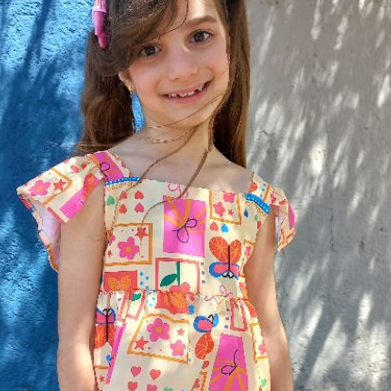 Conjunto infantil Clara com short Estampa colorida e lúdica verão menina