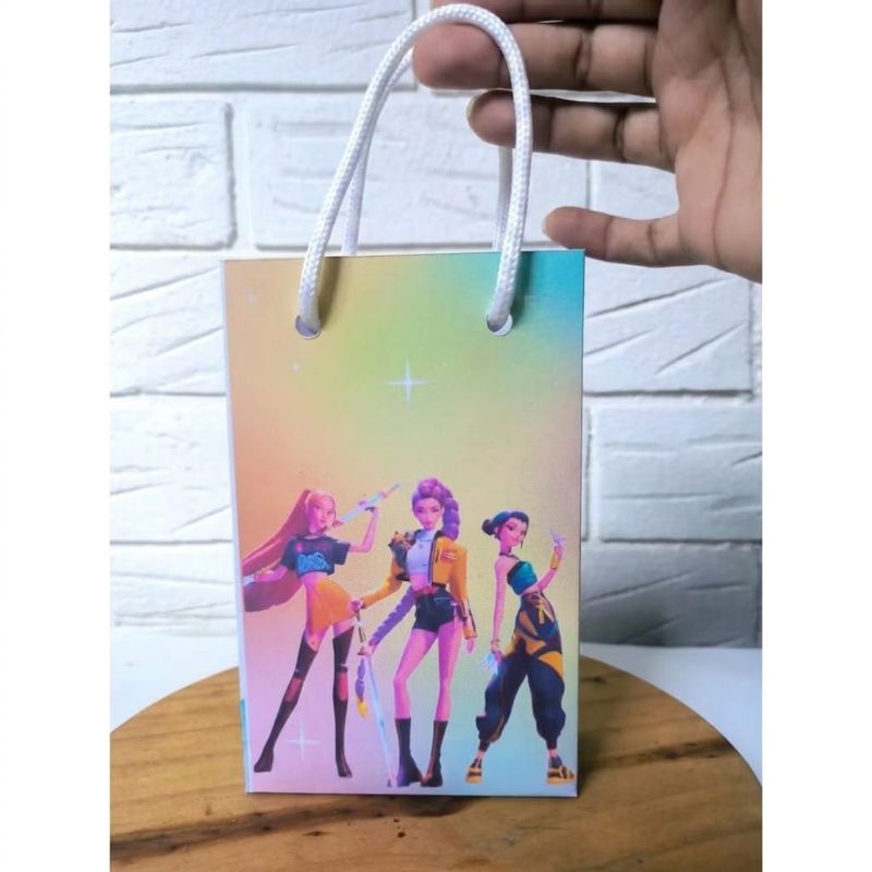Sacolinha Surpresa Personalizada Lembrancinha Guerreira do k-pop PEGUE E MONTE