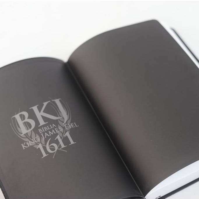 Bíblia King James Fiel 1611 | Extra Gigante | Capa Luxo Preta · foto 2