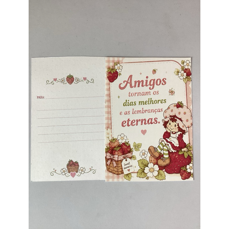 Cartão presente criativo Moranguinho temático retrô vibe aesthetic amor, amizade, ocasião especial, journal
