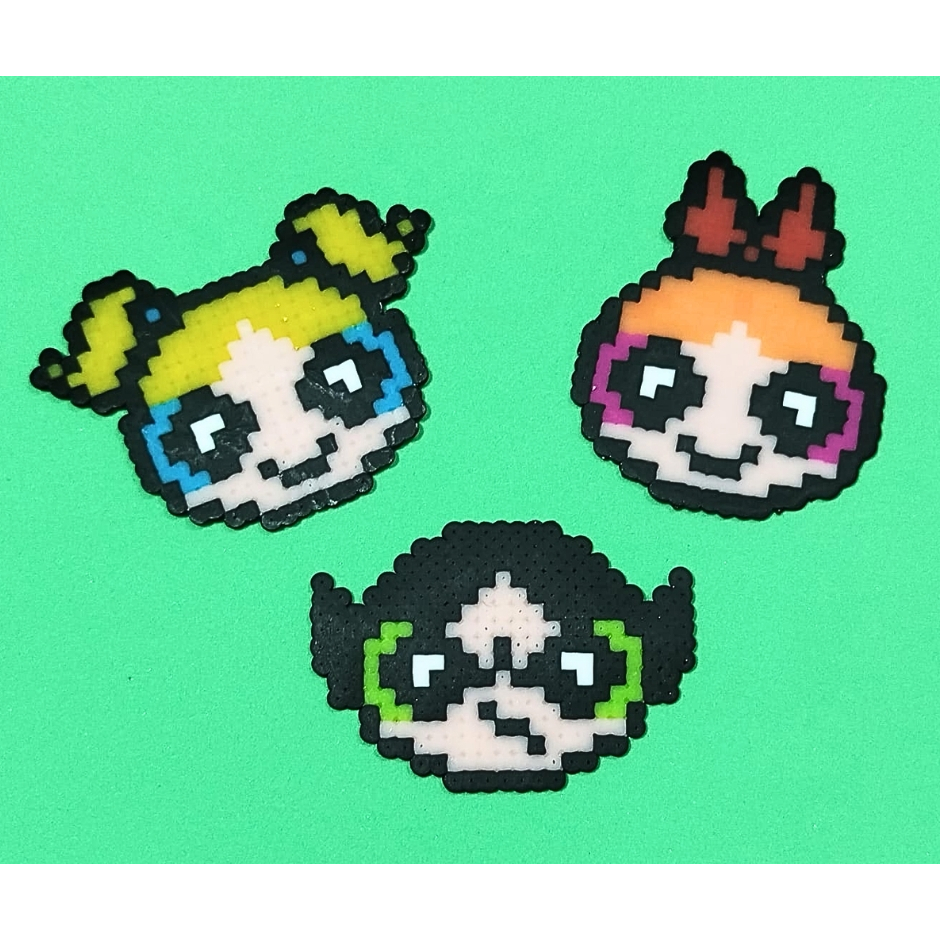 Chaveiro / ímã / totem de mesa As meninas Super Poderosas Florzinha Docinho Lindinha pixel art hama beads