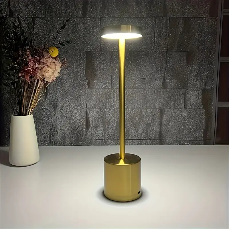 Luminária de Mesa Abajur Cabeceira Escrivaninha LED 3 em 1 Recarregável Tipo C Preto Cromado Dourado
