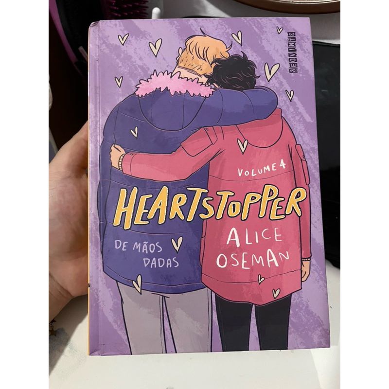 Heartstopper Volume 4