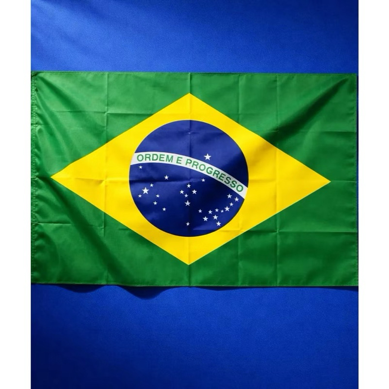 Bandeira Do Brasil | 60x90cm | Material: Tecido | Canga De Praia | Multiuso | Decoração | Seleção Brasileira | Futebol