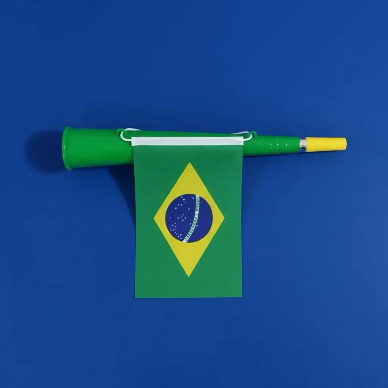 Corneta Com Bandeira Do Brasil | 36cm | Verde E Amarelo | Corneta, Vuvuzela, Apito, Buzina, Copa Do Mundo, Seleção Brasi