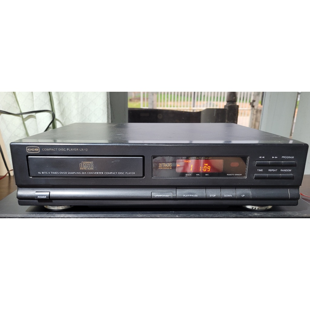 CCE Compact Disc Player LX-12 - usado