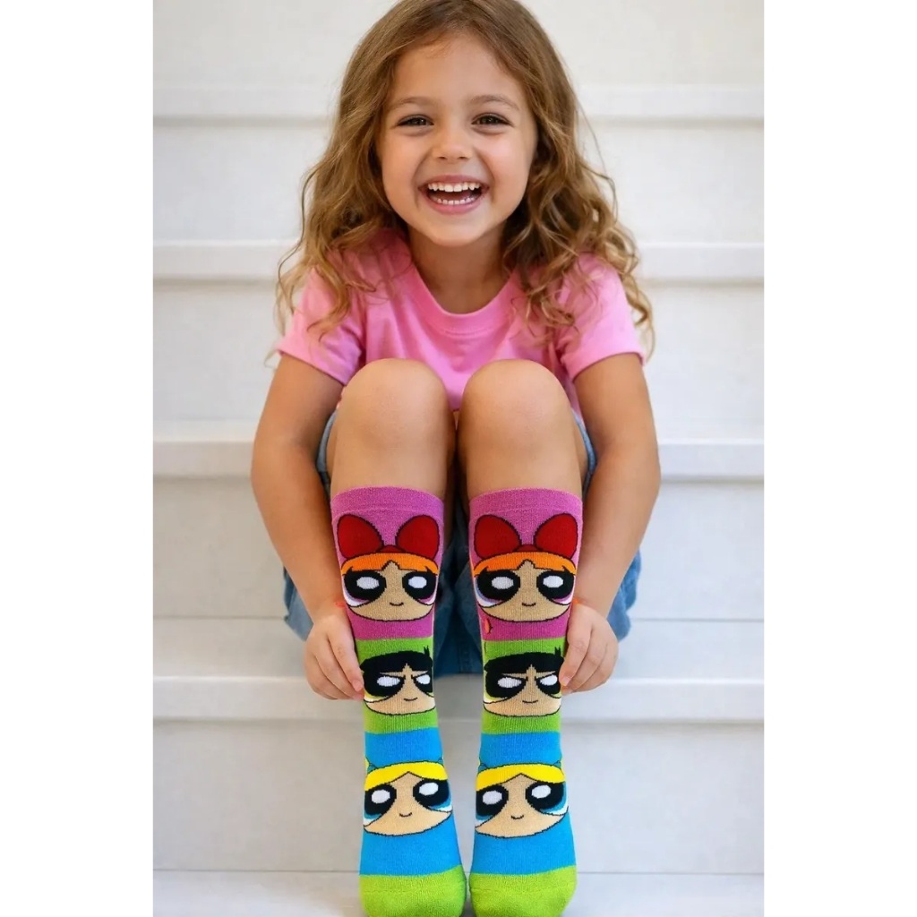 Par Meia Infantil Menina Personagens Cano Alto Colorida - Mais vendida - Lindo presente