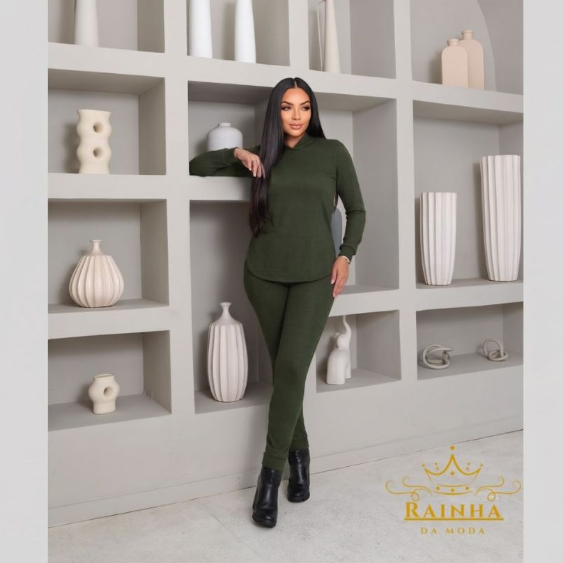 Conjunto Feminino TÊNDENCIA em LÃZINHA com Capuz