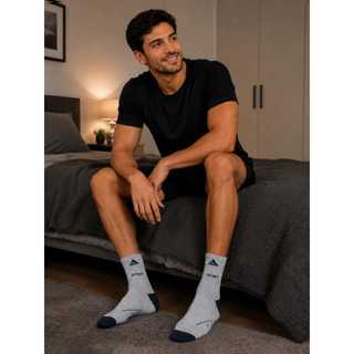 Meia Sport Cano Alto 🧦 Conforto, estilo e respirabilidade para o dia a dia! Modelo cano alto com tecido macio e ajuste p