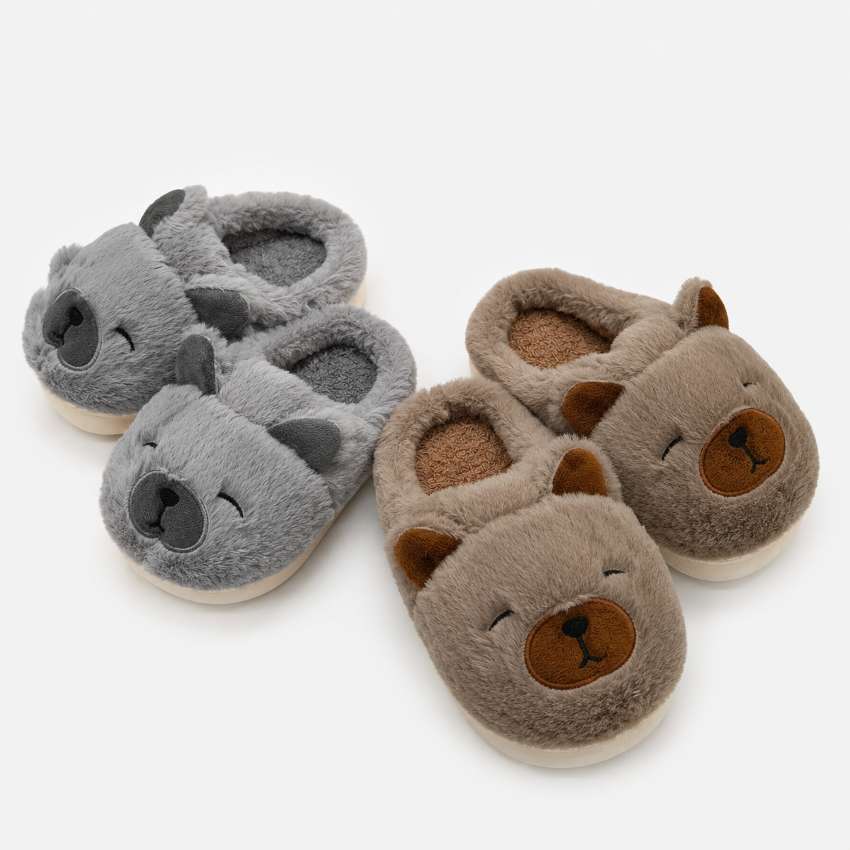 Pantufa Infantil Capivara Pelúcia Quentinha Sola Nuvem Antiderrapante Confortável Inverno