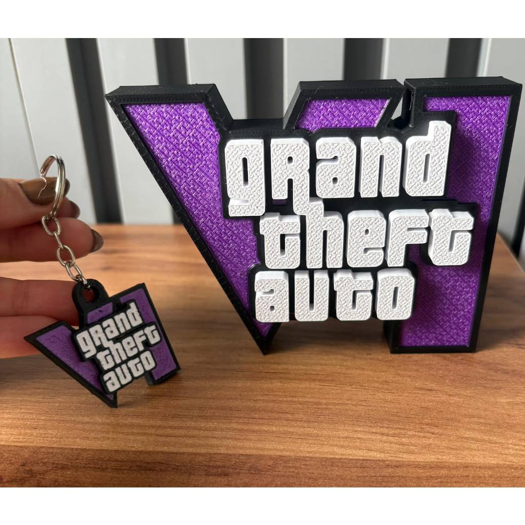 🎮 LETREIRO DE MESA GTA VI – DECORAÇÃO GAMER + CHAVEIRO BRINDE