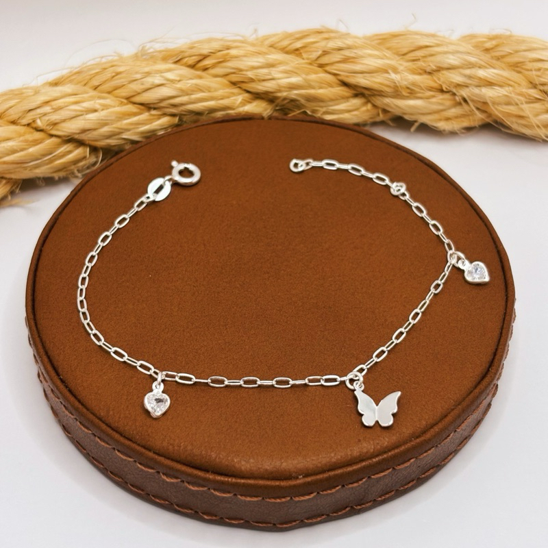 Pulseira Borboleta e Corações Transparentes em Prata 925 Delicada e Elegante — imagem 2 de 2