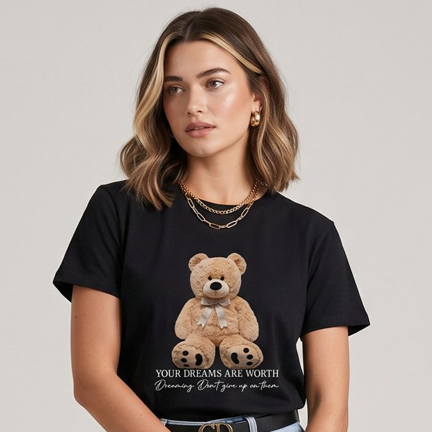 Camiseta Feminina Estilosa Preta Com Estampa Urso Your Dreams Confortável