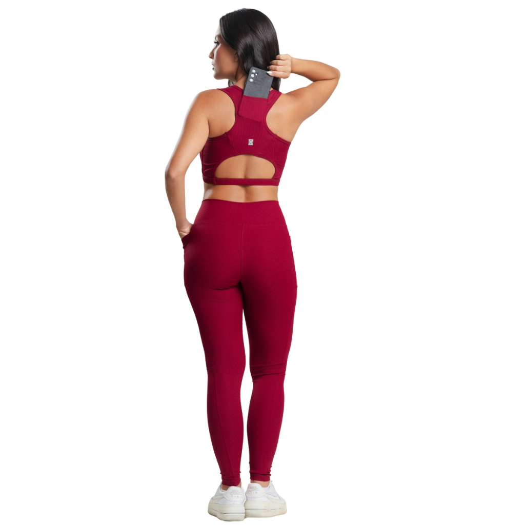 Conjunto Feminino Fitness com Bolsos Academia Corrida Poliamida Top Legging Esportivo Confortável Cintura Alta