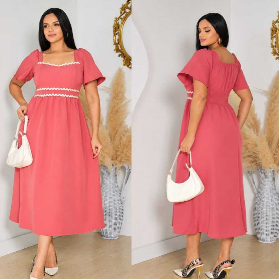 Vestido Midi Bainha Alfaiataria Premium com Bojo Forrado, Elastex nas Costas Decote Quadrado e Manga Curta Elegante