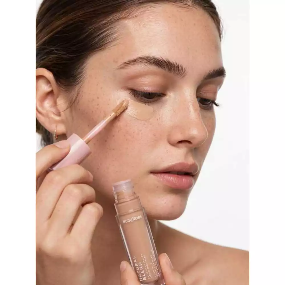 Corretivo Líquido Ruby Rose Natural Blend Alta cobertura, longa duração e efeito matte natural.