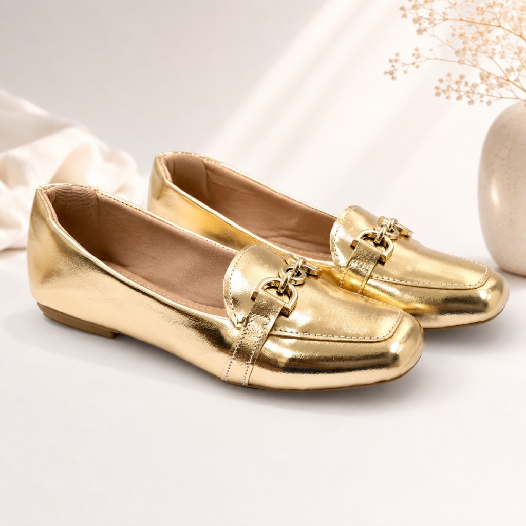 Sapatilha Mocassim Feminino Dourado Elegante Bico Quadrado com Fivela Confortável e Versátil 347 ao 40 Chic Exclusiva