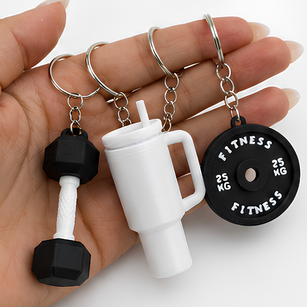Kit 3 Chaveiros Fitness Academia Musculação Halter Anilha e Copo Miniatura Presente Criativo