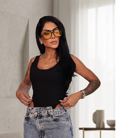 Body Canelado Feminino Preto – Básico, Confortável e Versátil