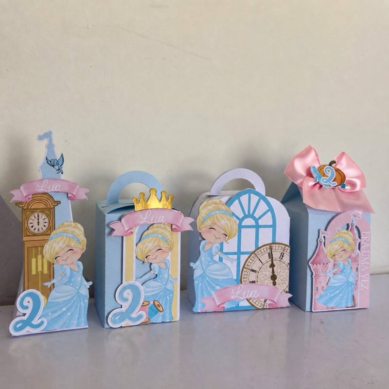 Kit Caixinhas Personalizadas com Nome e Idade no tema Cinderela/lembrancinha/aniversário menina realeza