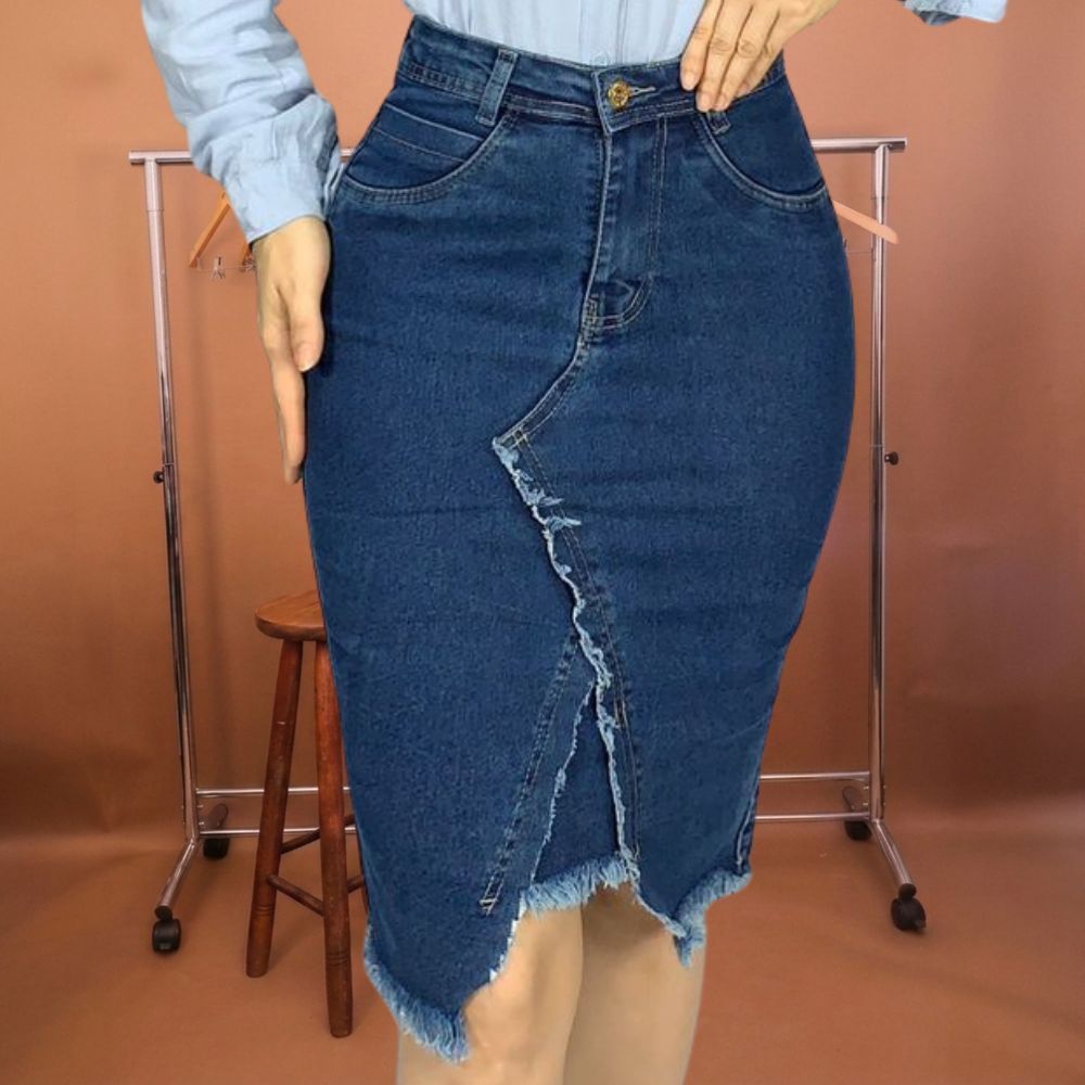 Saia Jeans Com Detalhe na Frente Desfiada Moda Evangélica