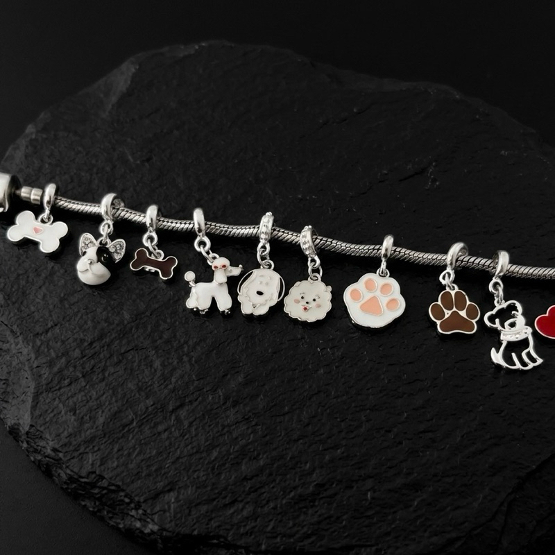 Berloque gatinho cachorro panda animais de estimação abelha banhado a prata em Oferta na Shopee