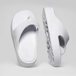 Sandália Slide Plataforma Flat Feminina Asa Delta Conforto e Estilo Blogueira