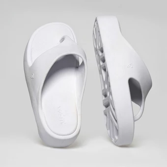 Sandália Slide Plataforma Flat Feminina Asa Delta Conforto e Estilo Blogueira