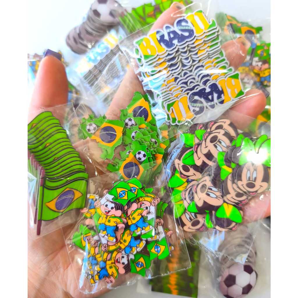 ENVIO IMEDIATO - NÃO É ADESIVO - KIT COPA COM 100 UNIDADES DE APLIQUE ACRÍLICO MÉDIO(5 MODELOS)(TAMANHO:2,5 a 3,5cm)