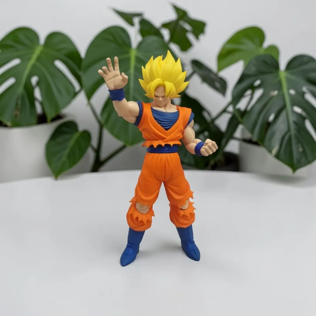 Boneco  Goku Super Sayajin | Brinquedo de Colecionador | Action Figure | Decoração Geek | Boneco Geek | Miniatura