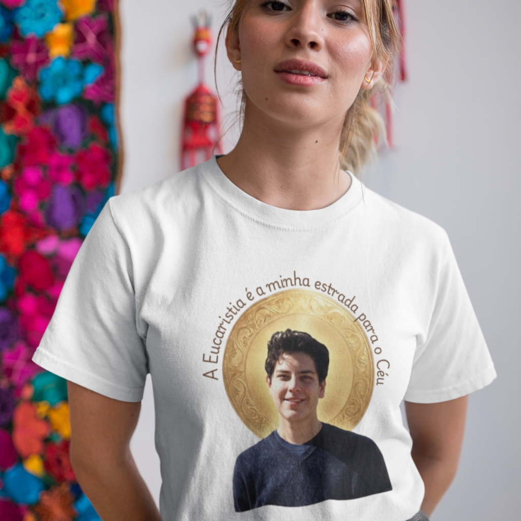 Camiseta T-Shirt Santo Carlo Acutis Algodão Fé Católica Premium Leve Macia Confortável Personalizada