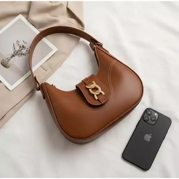 Bolsa Feminina Lunna Luxo Com Metais Dourado Elegante Moderna De Ombro