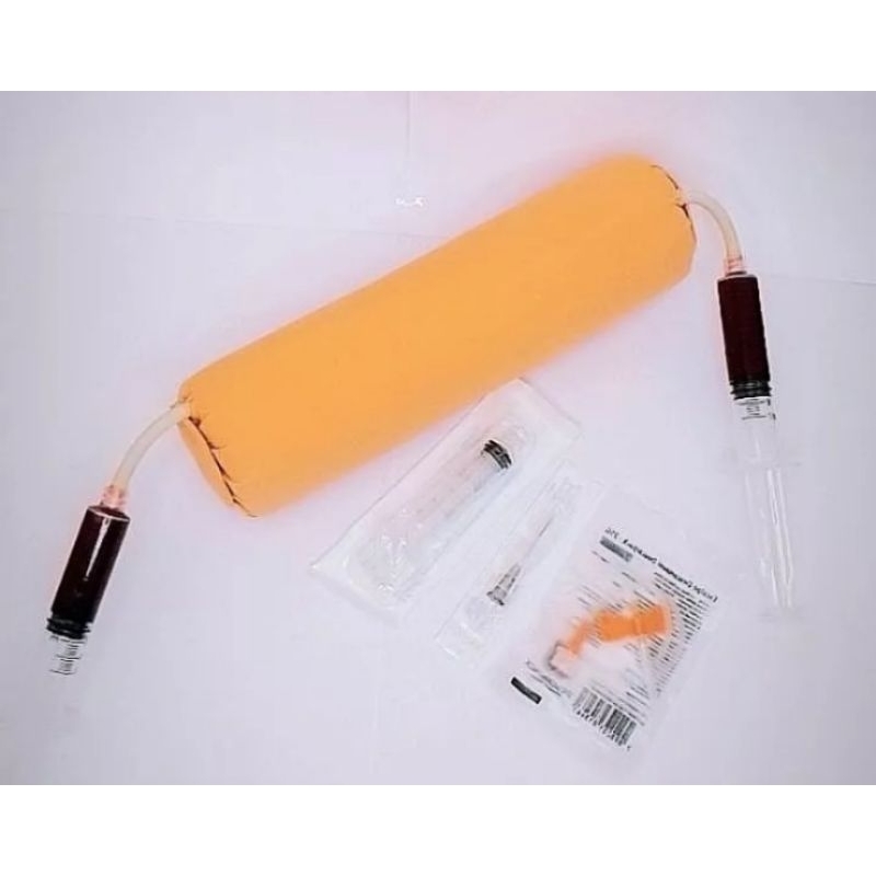 Simulador de punção venosa com sangue artificial - braço treino