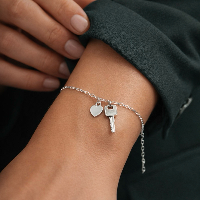 Pulseira Chave e Coração Cheio em Prata 925 Pulseira Feminina Delicada Romântica