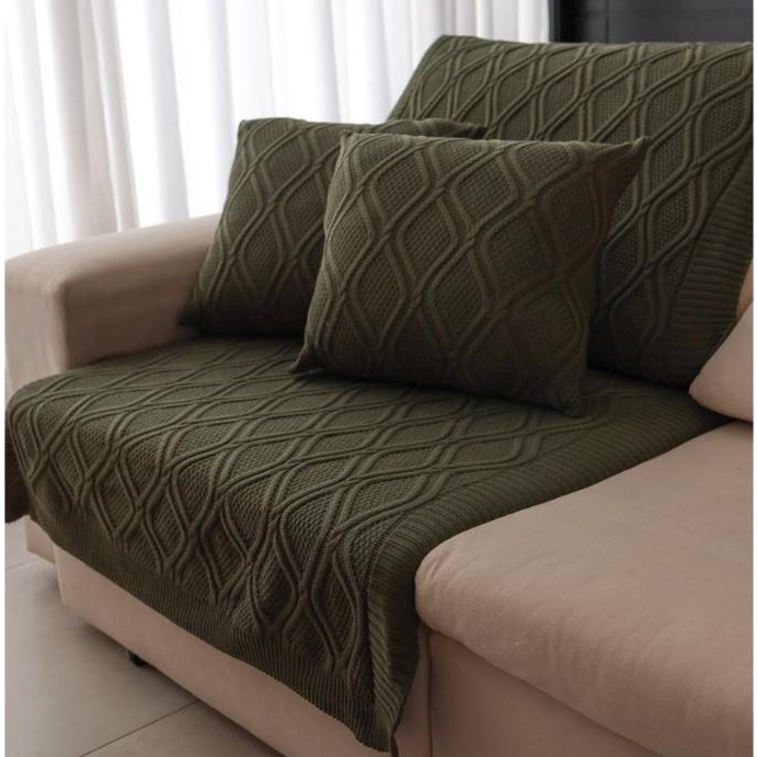 Kit Califórnia Manta Decorativa Tricot + 2 Capas de Almofada  Para Sofá Cama Sala Tricô