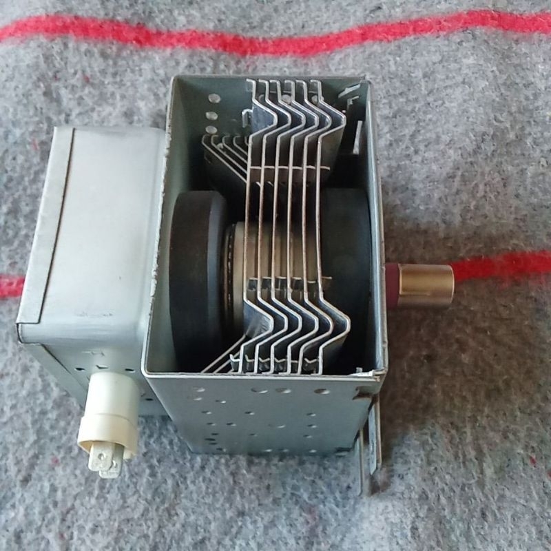 Magneto micro-ondas Brastemp BMS25ABNA