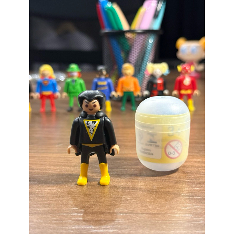 Adão Negro DC Kinder Ovo Playmobil