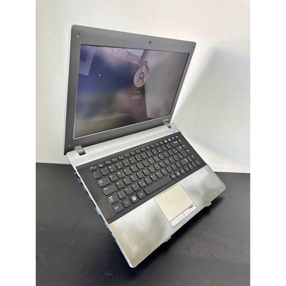 Notebook Samsung RV411 i5 M430 2.30Ghz Ram 6GB SSD 128GB Tela 14’ W10